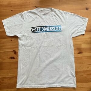 Quicksilver t-shirt